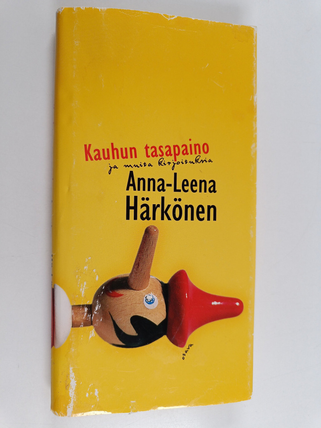 Anna-Leena Härkönen : Kauhun tasapaino ja muita kirjoituksia