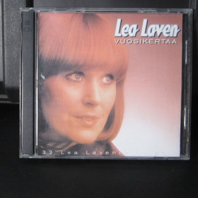 Lea Laven Vuosikertaa tupla CD