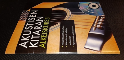 Walter Frank : Akustisen kitaran alkeiskurssi +CD