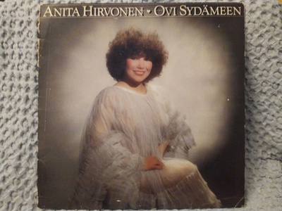 ANITA HIRVONEN - OVI SYDÄMEEN LP