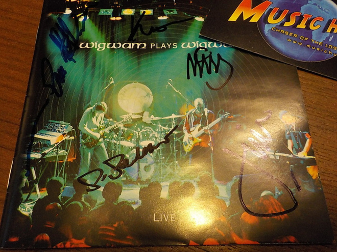 WIGWAM - PLAYS WIGWAM LIVE 2CD NIMMAREILLA !