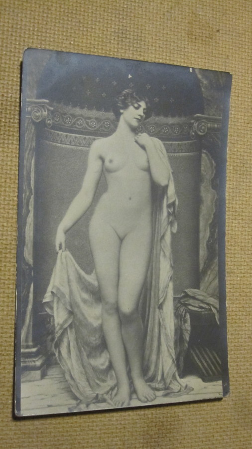 vintage pin-up postikortti - 1900-luku alku