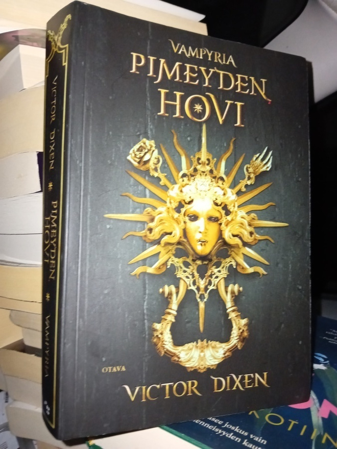 Dixen :  Vampyria  - Pimeyden Hovi ( SIS POSTIKULU  )
