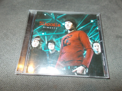 CD 51 KOODIA ** NIMETTY **