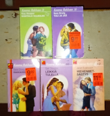Kuuma Rakkaus  pokkareita valitse