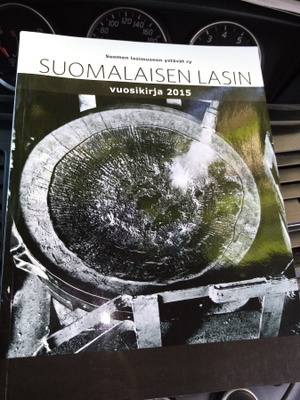 SUOMALAISEN LASIN VUOSIKIRJA 2015 ( SIS POSTIKULU)