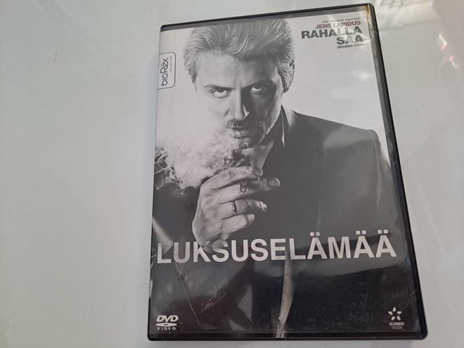 Rahalla saa - Luksuselämää (Jens Lapidus) (DVD)