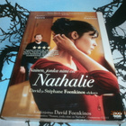 NAINEN, JONKA NIMI ON NATHALIE   -   DVD - pikkukuva 1