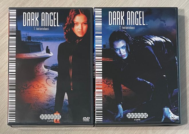 James Cameron: DARK ANGEL (12DVD) Jessica Alba