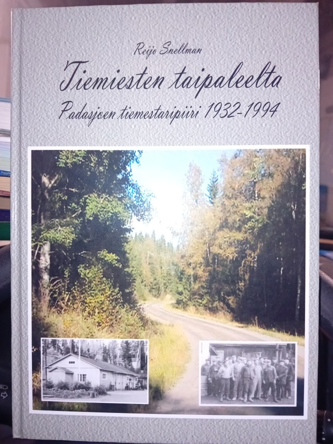 Snellman : Tiemiesten taipaleelta ( SIS POSTIKULU  )