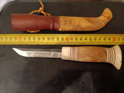 Kaunis ja perinteikäs käsintehty Lapinpuukko / Saamelaispuuk