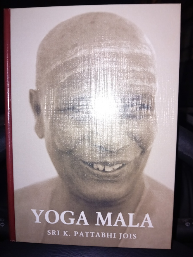 Jois : YOGA MALA  ( SIS POSTIKULU  )