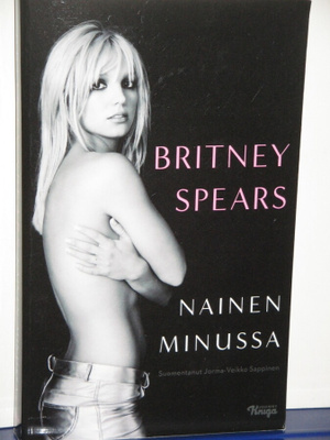 Britney Spears : NAINEN MINUSSA