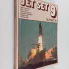 Jet set 9 : Textbook ; workbook - pikkukuva 1