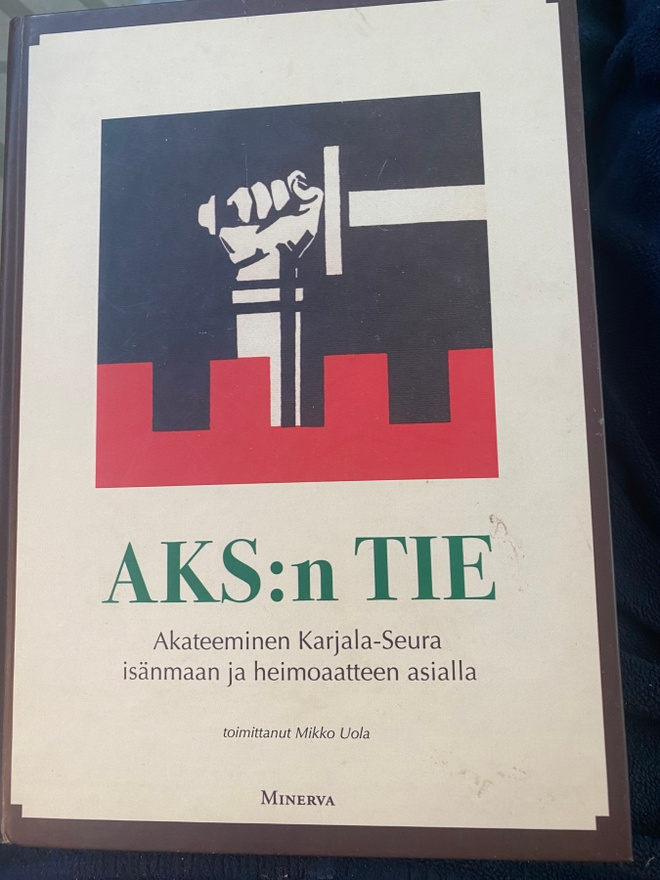 AKS:n tie - Akateeminen Karjala-Seura