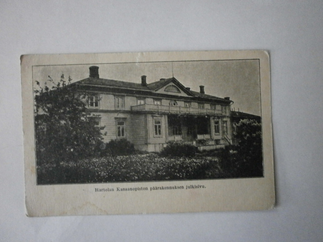 Hartola, Kansanopiston päärakennuksen julkisivu, p. 1919
