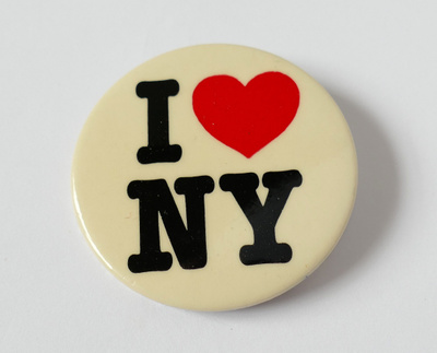 I Love New York -neulamerkki (lapel pin)