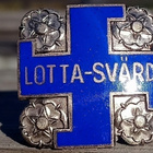 OSK LINDROOS. Lotta-Svärd. Hopeoitu, Numeroitu. Halkaisija - - pikkukuva 5