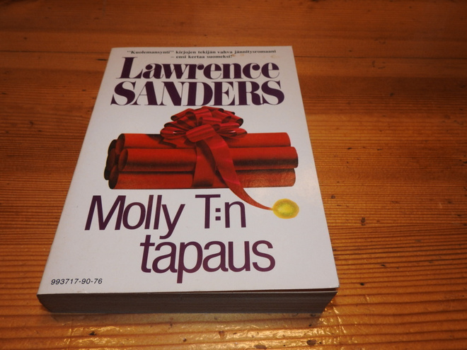 Lawrence Sanders : MOLLY T:n TAPAUS