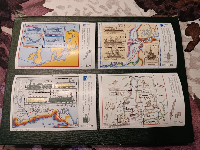 Postimerkkiarkit Finlandia 88 4 erilaista