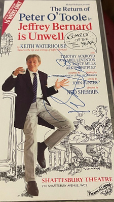 Peter O’Toole nimikirjoitus teatterimainoksessa