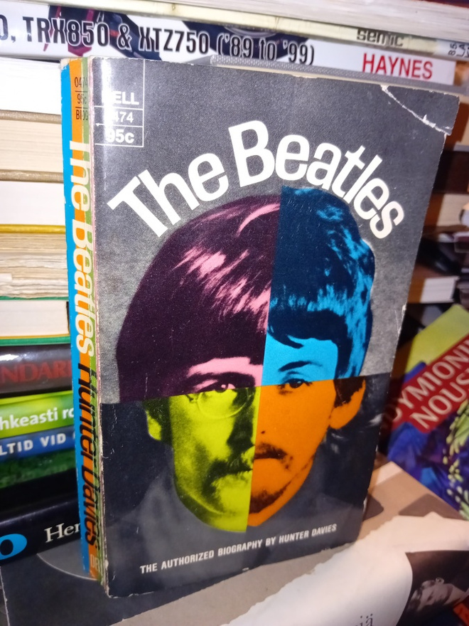 Hunter Davies :  The Beatles ( SIS POSTIKULU)