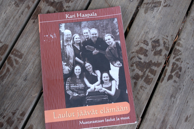 Kari Haapala Laulut jäävät elämään D4