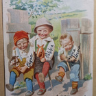 Kolme lasta - kaikilla keppihevoset, vanha väripk, p. 1926 - pikkukuva 1