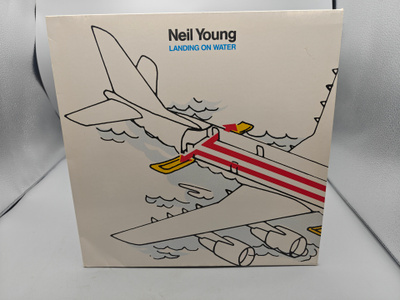 Neil Young – Landing On Water LP