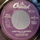 STEVE MILLER BAND..:..THE JOKER..::.. VINYYLI  SINGLE  7" - pikkukuva 3