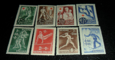 LAPE 291 -294 ** PUNAINEN RISTI JA 286-290 ** URHELUMERKIT