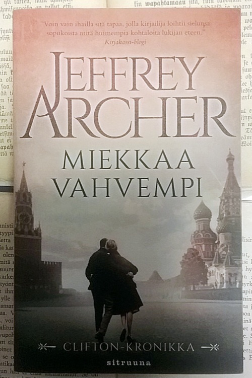 Jeffrey Archer - Miekkaa vahvempi (pokkari)