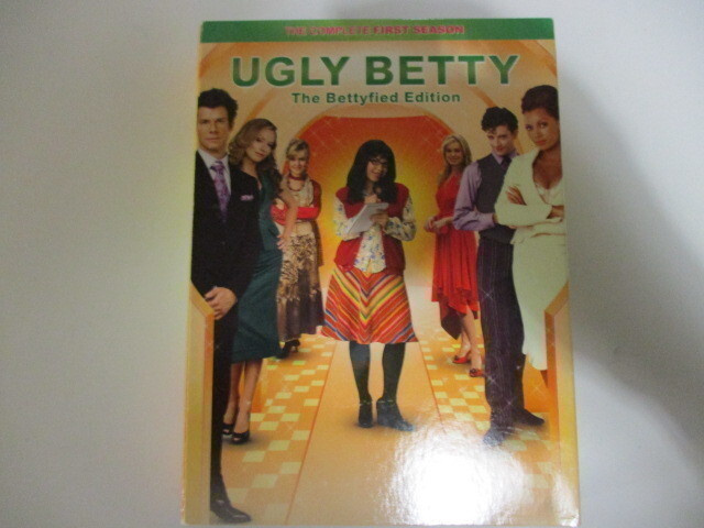 DVD UGLY BETTY KAUSI 1