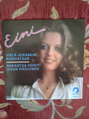 EINI SINGLE.