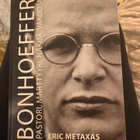 Bonhoeffer pastori marttyyri näkijä, vakooja uusi - pikkukuva 1