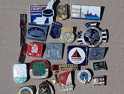 CCCR Pinssit 22 kpl. Ehjät lukitukset.