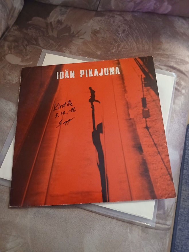 Idän Pikajuna - LP (nimmarilla)