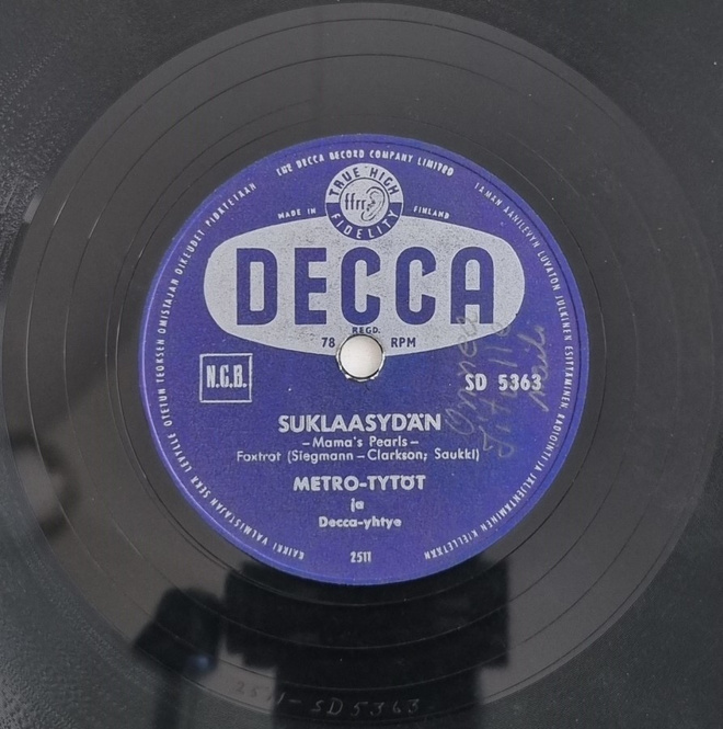 Savikiekko 1956 - Metro-Tytöt - Decca SD 5363