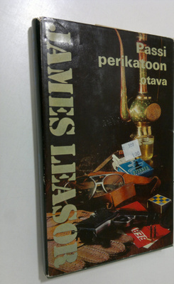 James Leasor : Passi perikatoon