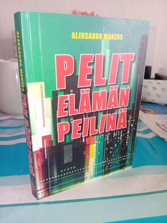 Manzos : Pelit elämän peilinä ( SIS POSTIKULU  )