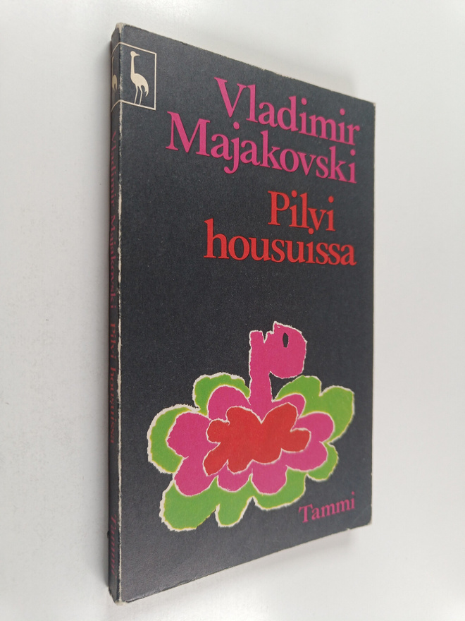 Vladimir Majakovski : Pilvi housuissa ja muita runoja