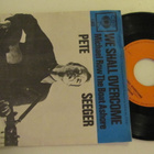 Pete Seeger We Shall overcome 7 45 Hollanti 1964 sininen kan - pikkukuva 1