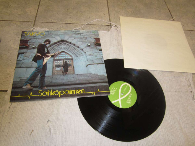 TARVO SÄHKÖPAIMEN - hyväkuntoinen LP