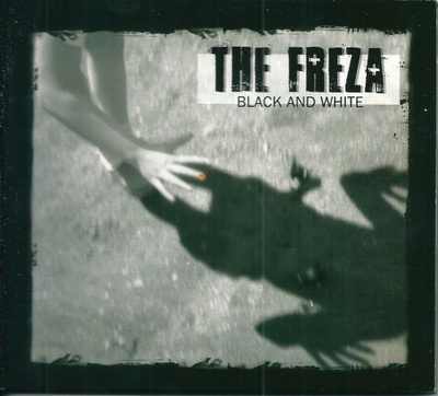 THE FREZA : Black and white