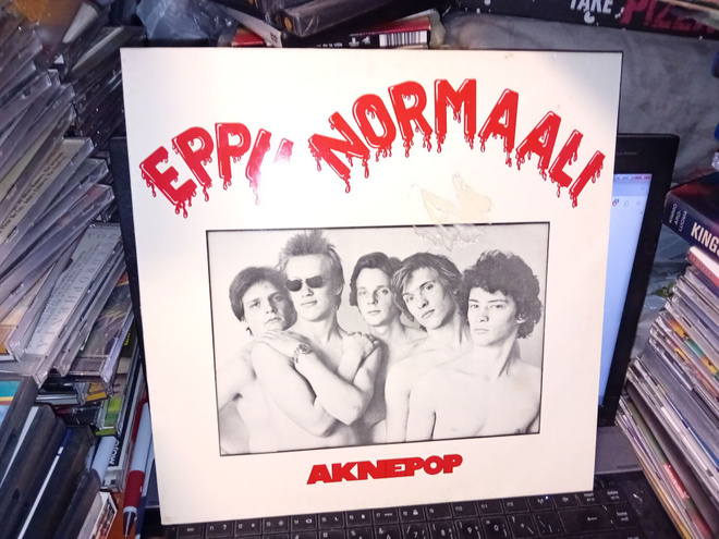 LP Eppu Normaali  : Aknepop ( SIS POSTIKULU )