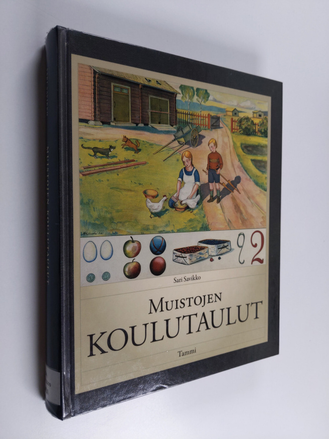 Sari (toim.) Savikko : Muistojen koulutaulut