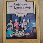 AASIALAISIA KANSANSATUJA - pikkukuva 1