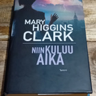 Mary Higgins Clark - Niin kuluu aika - pikkukuva 1