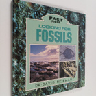 Dr Davis : Looking for fossils - pikkukuva 1