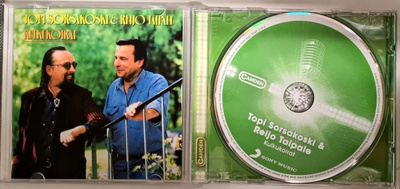 Topi Sorsakoski & Reijo Taipale: Kulkukoirat